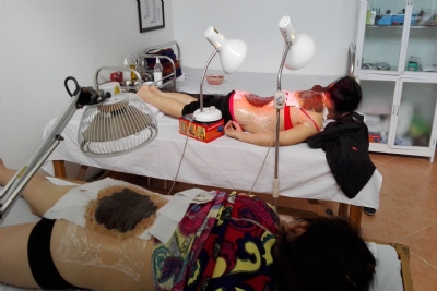 Đắp thuốc Đông Y